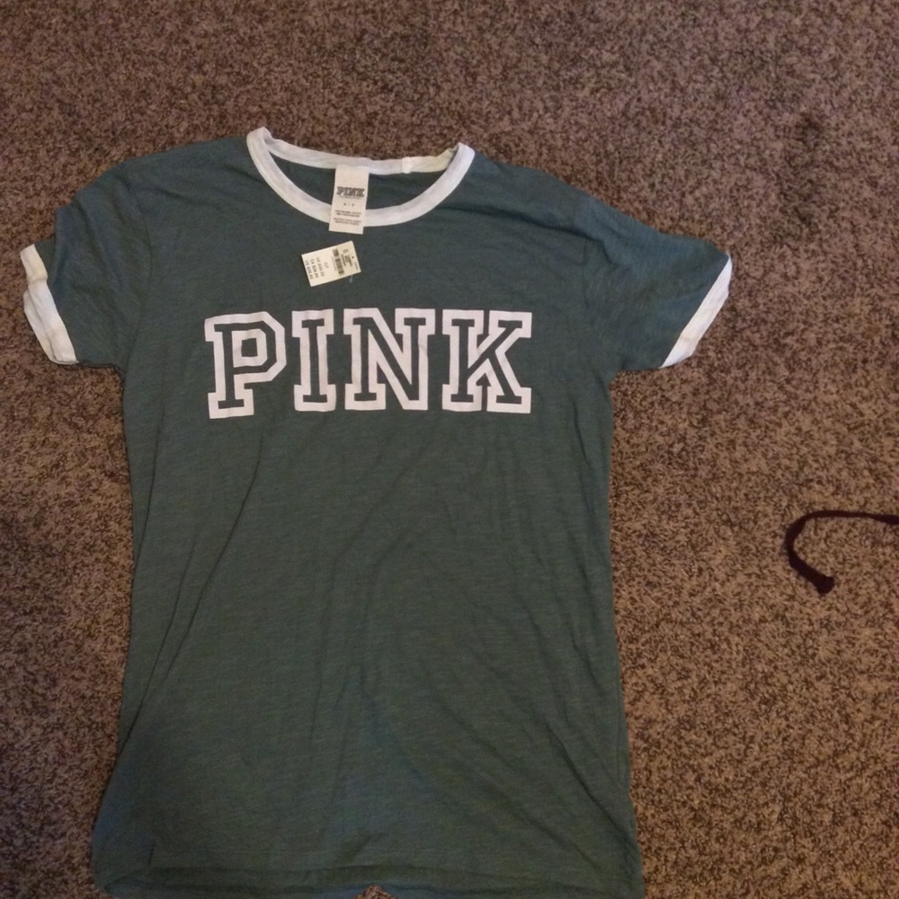 Brand new vs t shirt